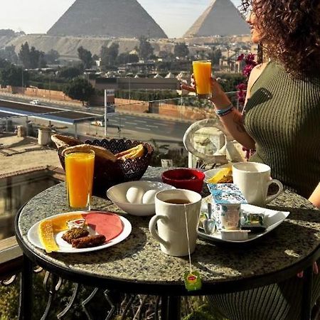Unique Pyramids Boutique Inn Kafret el-Gabal Exteriör bild