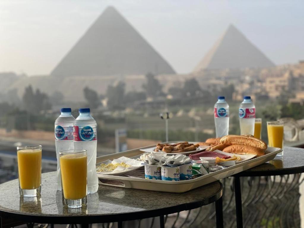 Unique Pyramids Boutique Inn Kafret el-Gabal Exteriör bild