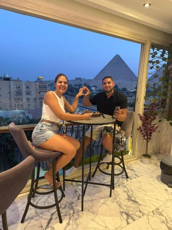 Unique Pyramids Boutique Inn Kafret el-Gabal Exteriör bild
