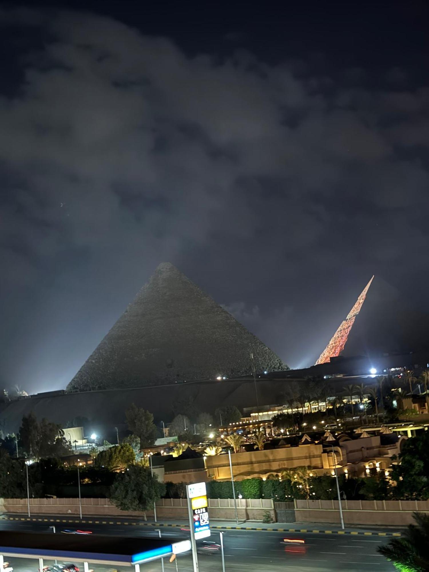 Unique Pyramids Boutique Inn Kafret el-Gabal Exteriör bild